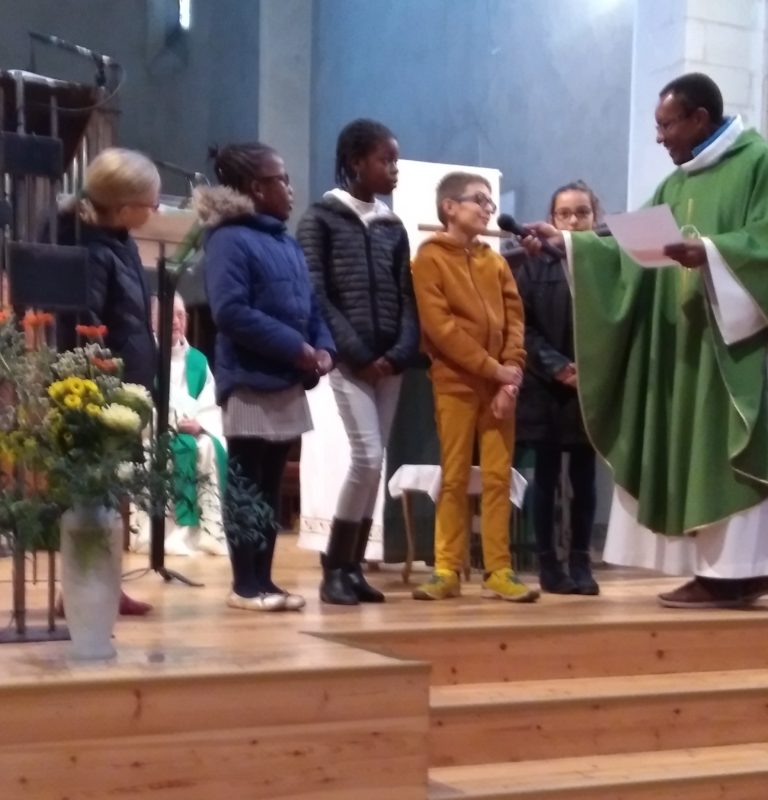 1ère ÉTAPE DE LA PRÉPARATION AU BAPTÊME DES ENFANTS EN ÂGE SCOLAIRE